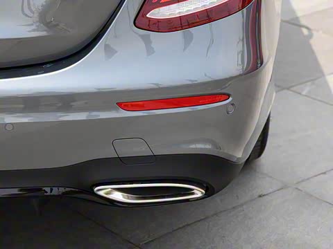 2020�� �Ŀ� E 260 �˶���