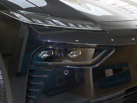 2025�� ���� 550ProѲ����