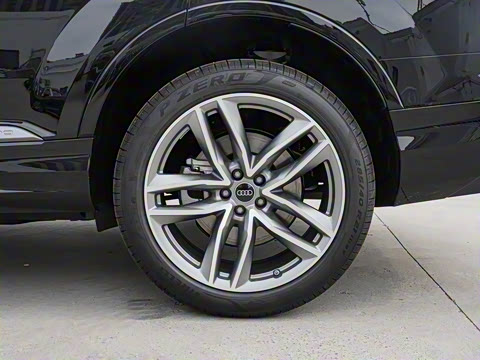 2025�� 45 TFSI quattro S line�˶���