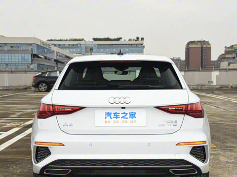 2023�� �Ŀ� Sportback 35 TFSI �����˶���