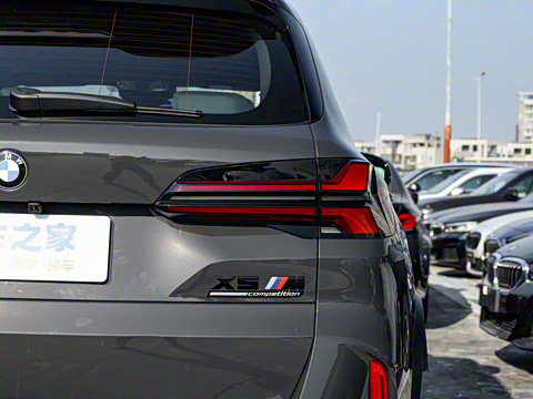 2023�� X5 M ������