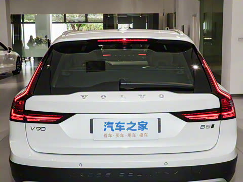 2025�� Cross Country B5 AWD ��Զ��