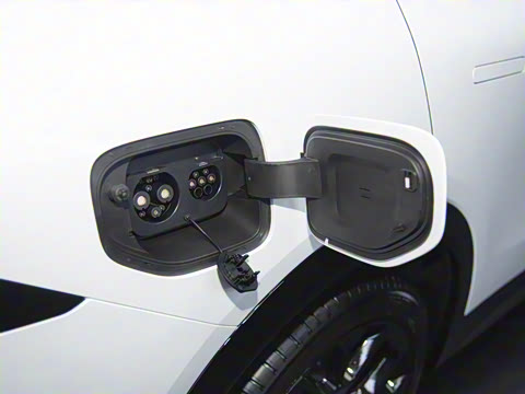 2025�� 702 �������� Ultra