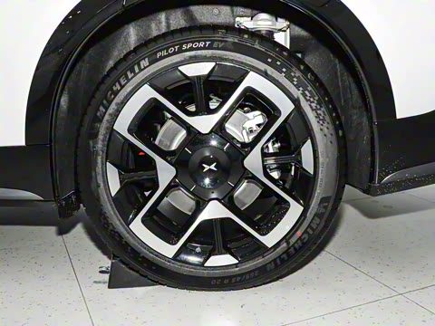 2025�� 702 �������� Max