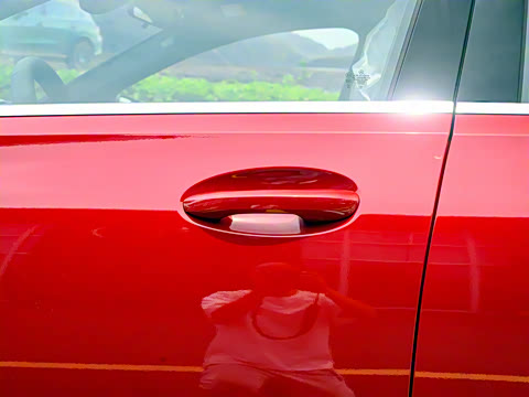 2025�� �Ŀ� C 260 L �˶���