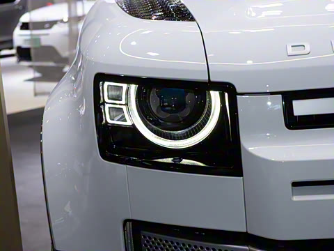 2024�� 90 3.0T P400 HSE