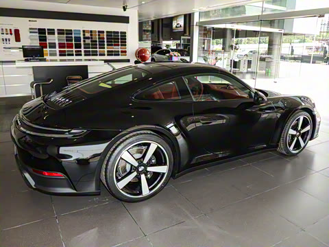 2025�� Carrera 3.0T