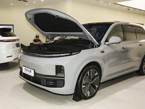 2025�� Ultra ���ܻ��°�