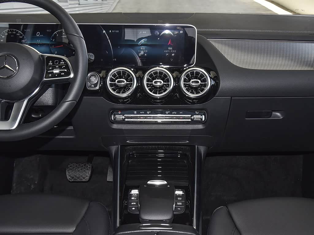 Mercedes-Benz GLA I (X156) Рестайлинг, Внедорожник 5 дв.: фото поколения