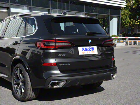 2022�� �Ŀ� xDrive 40Li M�˶���װ