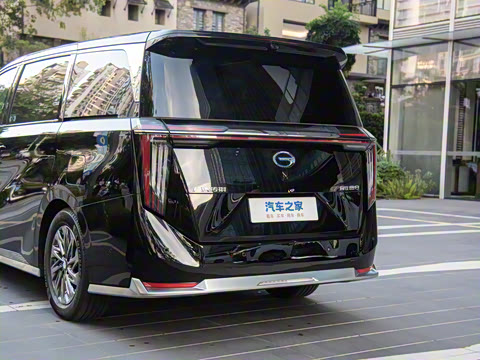 2025�� Ǭ��ϵ�� Ultra ͷ�Ȳ�