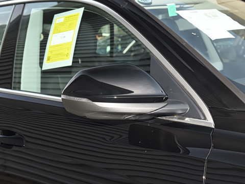 2023�� 55 TFSI ����������