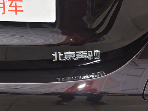 2022�� E 350 e L ���ʽ��϶����˶��γ�