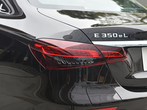 2022�� E 350 e L ���ʽ��϶����˶��γ�