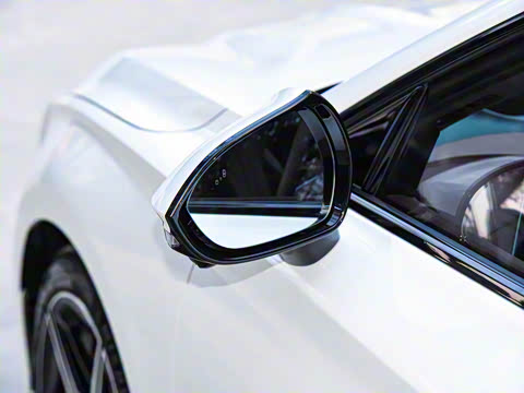 2023�� 2.0T �Զ�Trophy+����ҫ����