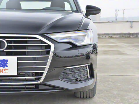 2021�� 40 TFSI ����������