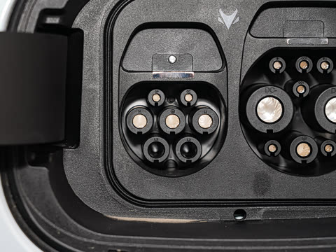 2025�� 560MAX 185kW