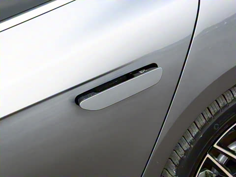 2025�� EV �Ǽݰ� 701KM������