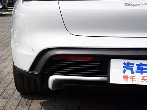 2019�� Taycan Turbo