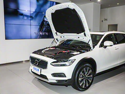 2025�� Cross Country B5 AWD ��Զ��