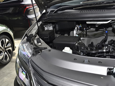 2025�� M5 1.6L ��������� 7��