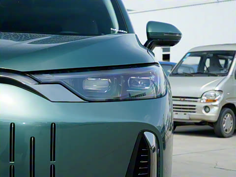 2025�� 210 ������