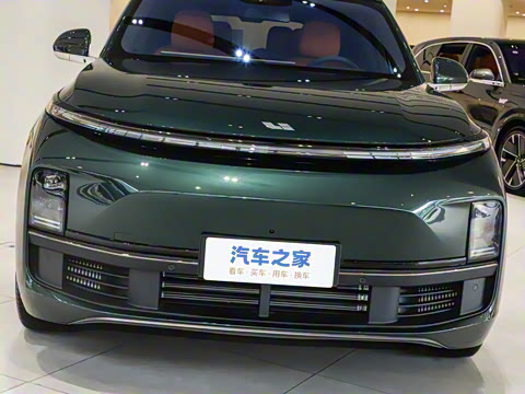 2025�� Ultra ���ܻ��°�