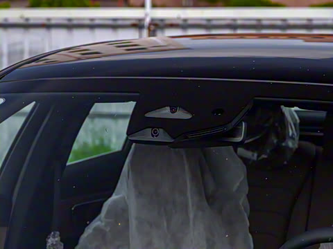 2025�� �Ŀ� E 260 L �˶���