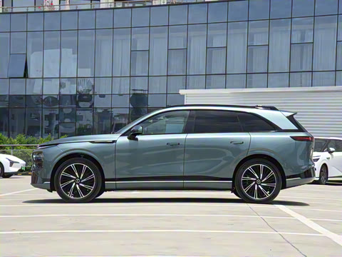 2025�� 680 ������������ Max