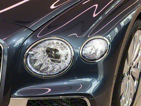 2024�� V8 Edition 8