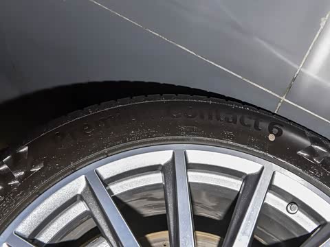 2025�� GLS 450 4MATIC ������