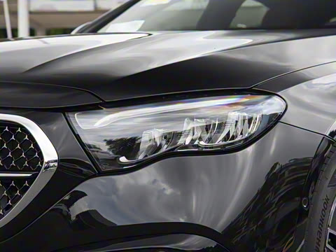 2025�� �Ŀ� E 260 �˶���