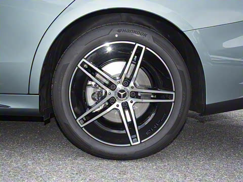 2025�� �Ŀ� E 300 ʱ�����˶���