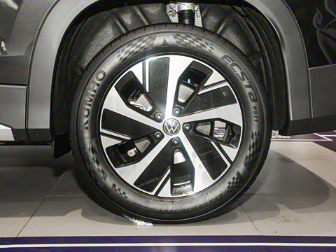 2025�� ̽��L 300TSI ������Ӣ