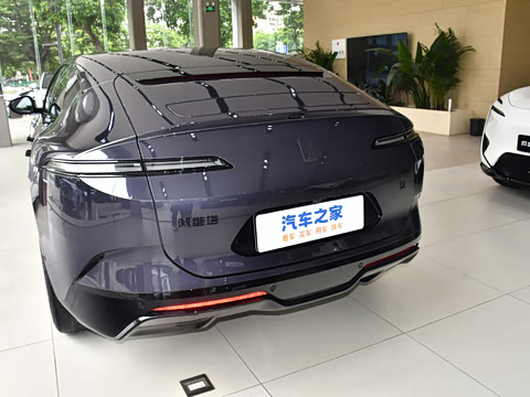 2025�� �Ŀ� Ultra���̰�