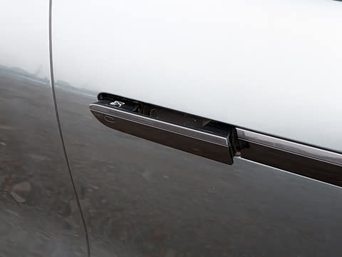 2025�� EV 701KM�����״�������