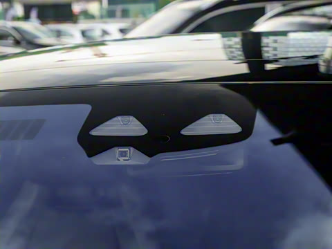 2023�� AMG EQE 53 4MATIC+