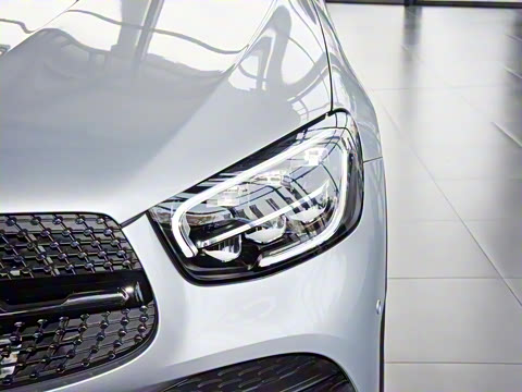 2022�� GLC 260 4MATIC ����SUV