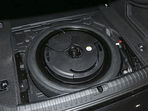 2025�� 45 TFSI quattro ������