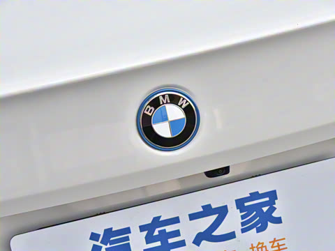 2025 xDrive 50L M˶װ