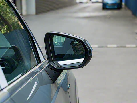 2025�� quattro 45�����ذ� 35TFSI ʱ�ж�����