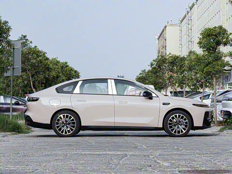 2025�� 550������