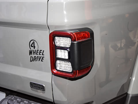 2022�� 3.6L ���а�