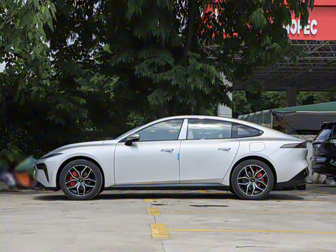 2025�� ���� 650ProѲ����