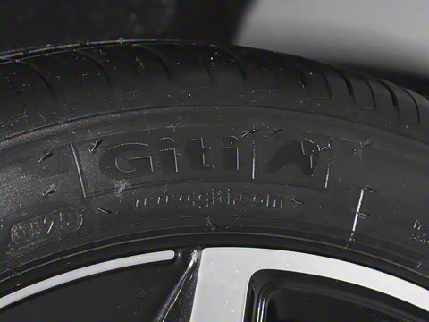 2025�� �Ŀ� 300TSI R-Line