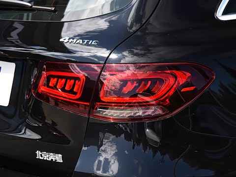 2020�� GLC 260 L 4MATIC ������