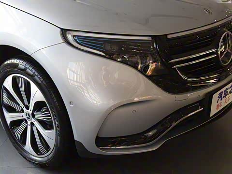 2020�� EQC 400 4MATIC ������ 1886������