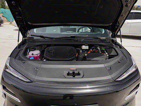 2025�� 130km EM-i ������