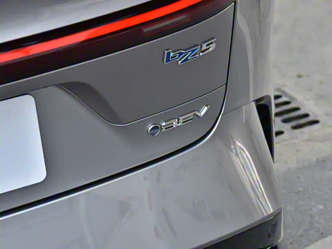 2025�� 550 PRO���а�