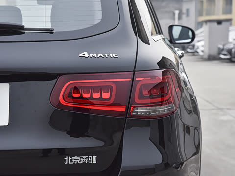 2022�� �Ŀ� GLC 300 L 4MATIC ������